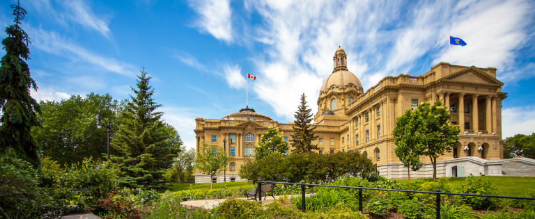 New Alberta Express Entry Draw Sees Lowest CRS Score Of 2022